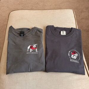 2 Georgia Bulldogs Gray T-Shirts men’s size Large